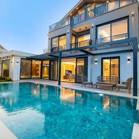 - 4 Bedroom In Hisarönü ölüdeniz Villa *