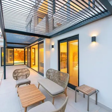 - 4 Bedroom In Hisarönü ölüdeniz Villa *