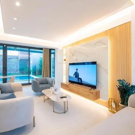 - 4 Bedroom In Hisarönü ölüdeniz